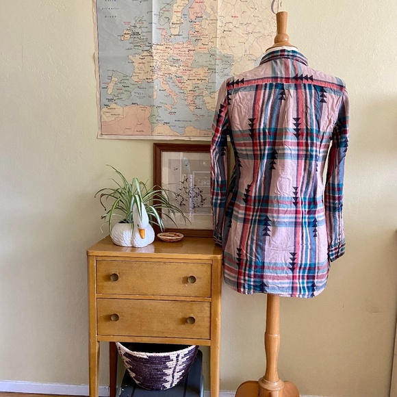 Woolrich Button Down Arrow Flannel - Picture 5 of 6